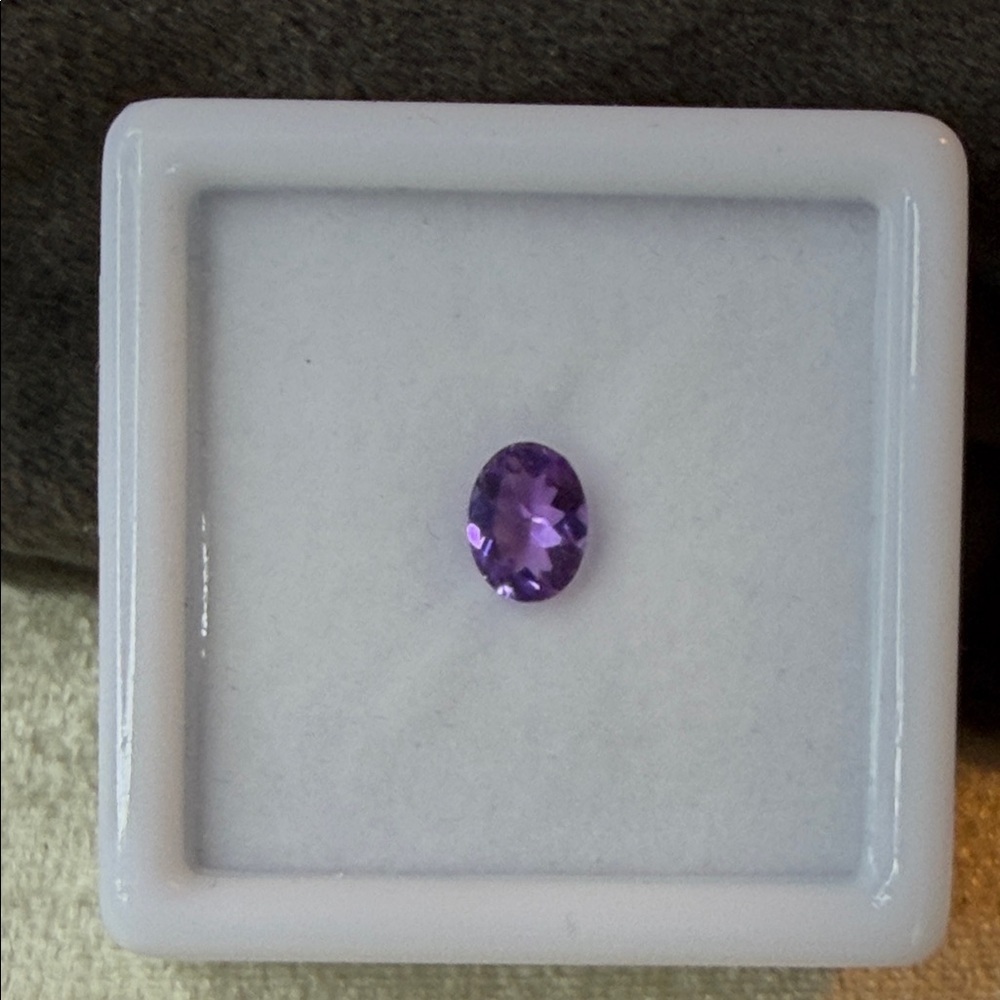 Stunning Oval Moroccan Amethyst Loose Gemstone 8x6 in Collectors Box